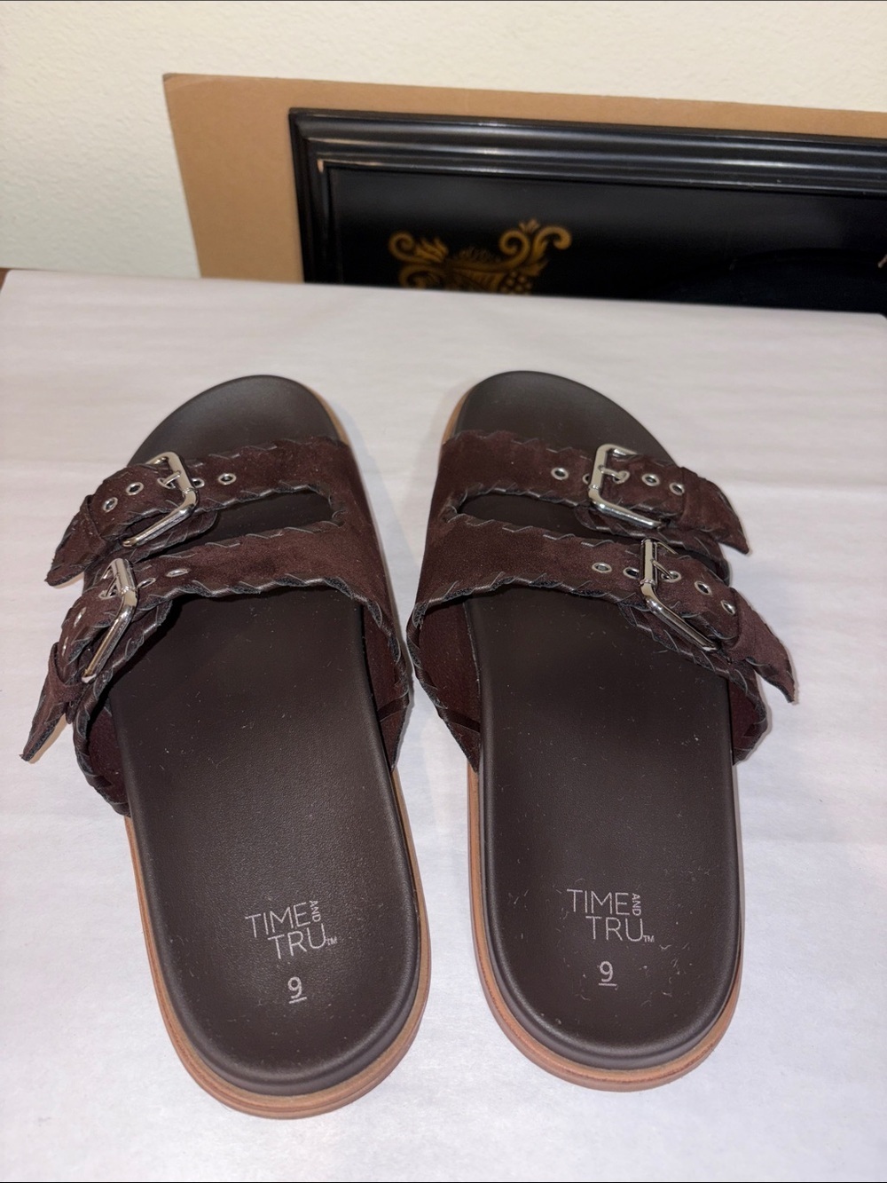 Women's Whipstitch Footbed Sandals - Picture 5 of 7